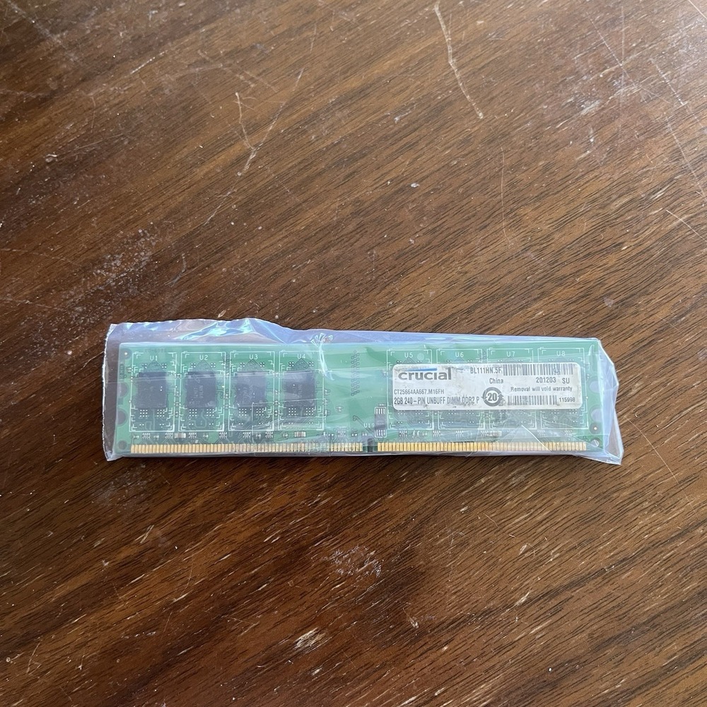 4GB 2x2GB DDR2 PC2-5300U 667MHz DIMM 240-pin‎ Crucial CT25664AA667.M16FH Memory